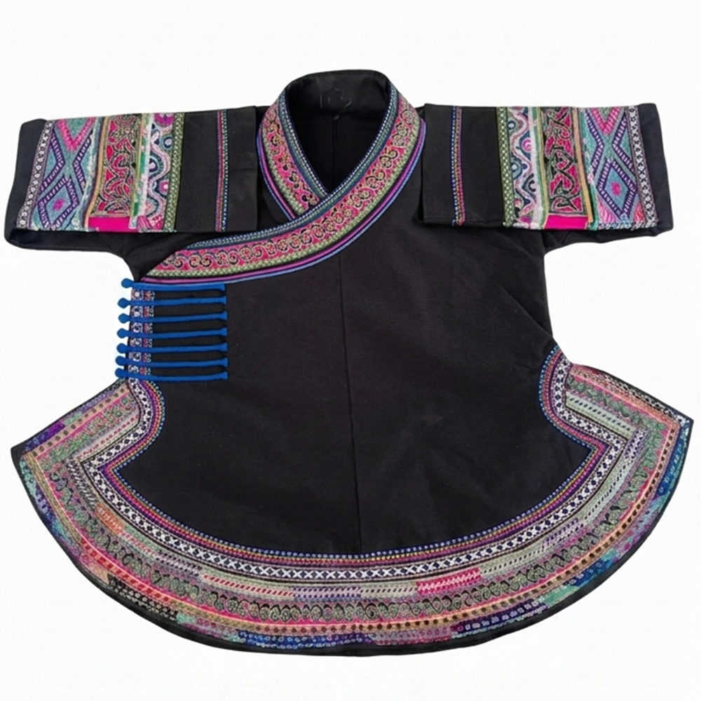 Traditional Zhuang Ethnic Clothing Set - Handmade Embroidered Top & Xiangyunsha Pleated Skirt - Image 10